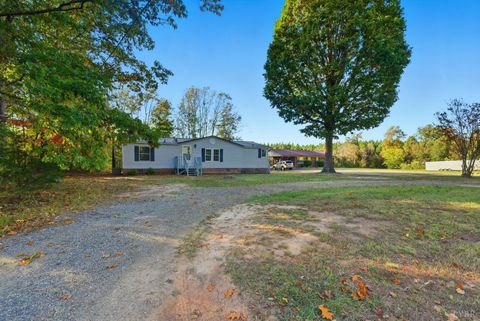 Tiny photo for 2213 Rabat Road, Nathalie, VA 24577 (MLS # 363888)