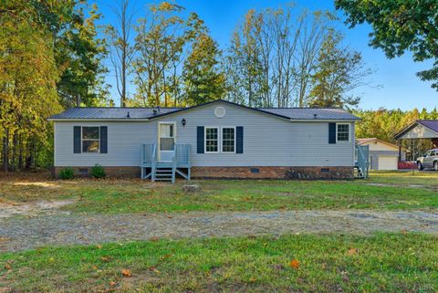 Tiny photo for 2213 Rabat Road, Nathalie, VA 24577 (MLS # 363888)