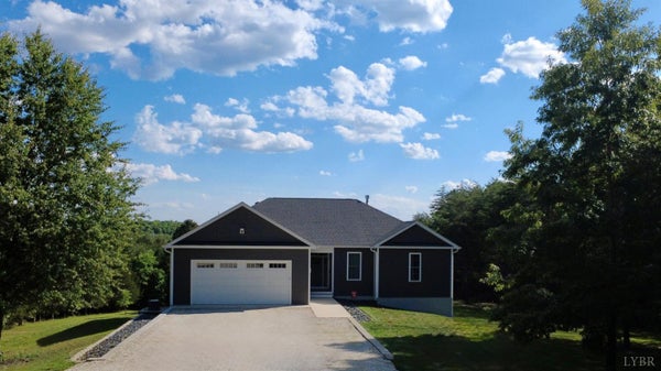 5400 RICHMOND HWY, GLADSTONE, VA 24553 - Image dbf917b53eaa4b916e7fcc24c573dc16/333945332