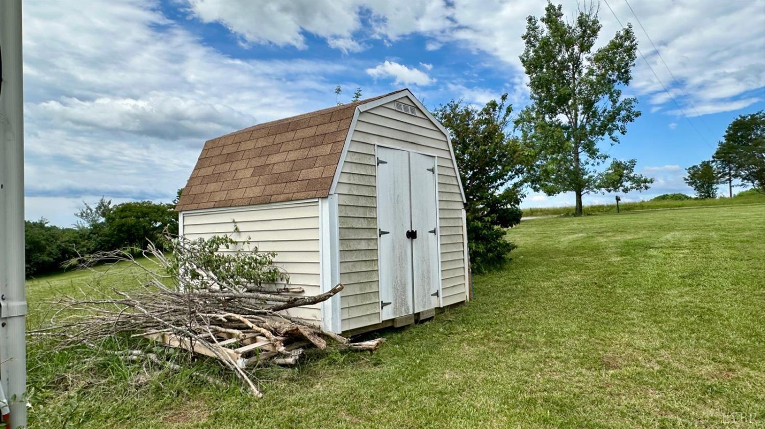 2836 Isle Of Pines Drive, Moneta, Virginia image 18