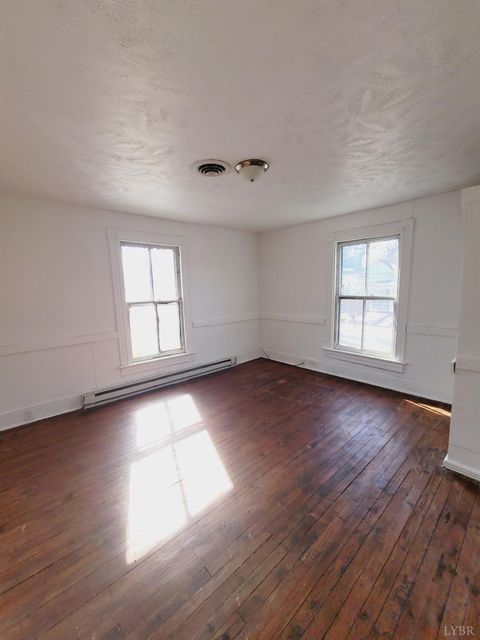 Tiny photo for 58 Federal Street, Lynchburg, VA 24504 (MLS # 364873)