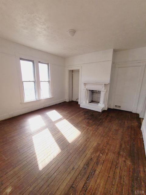 Tiny photo for 58 Federal Street, Lynchburg, VA 24504 (MLS # 364873)