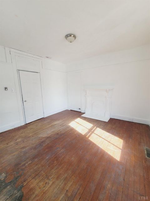 Tiny photo for 58 Federal Street, Lynchburg, VA 24504 (MLS # 364873)