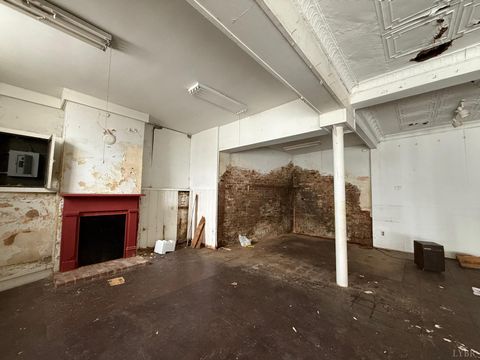 Tiny photo for 1421 Main St. St, Lynchburg, VA 24504 (MLS # 365232)