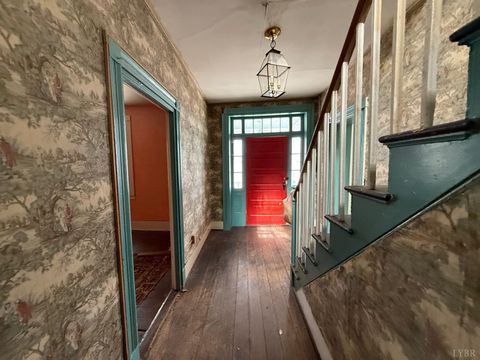 Tiny photo for 1421 Main St. St, Lynchburg, VA 24504 (MLS # 365232)