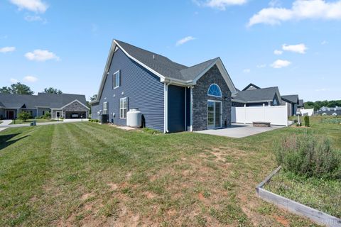 Tiny photo for 1106 Grandset Drive Dr, Forest, VA 24551 (MLS # 366667)