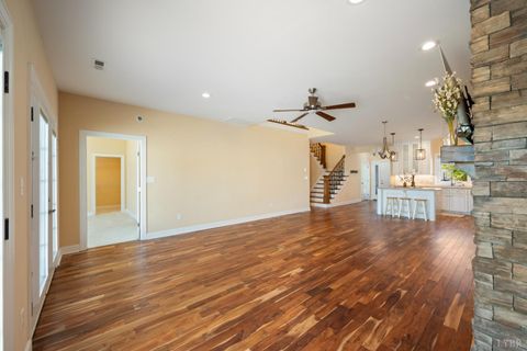 Tiny photo for 1106 Grandset Drive Dr, Forest, VA 24551 (MLS # 366667)
