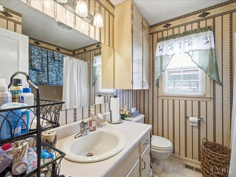 Tiny photo for 724 Spring Street, Hurt, VA 24563 (MLS # 364384)