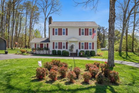 Photo of 724 Spring Street, Hurt, VA 24563 (MLS # 364384)