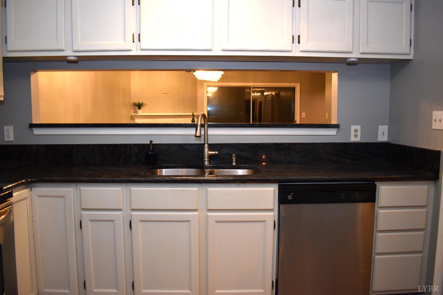 482 Oak Point Rd, Forest, Virginia image 16