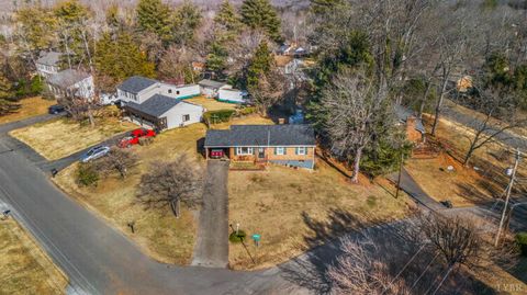 Photo of 1400 Ashbourne Drive, Lynchburg, VA 24501 (MLS # 364123)