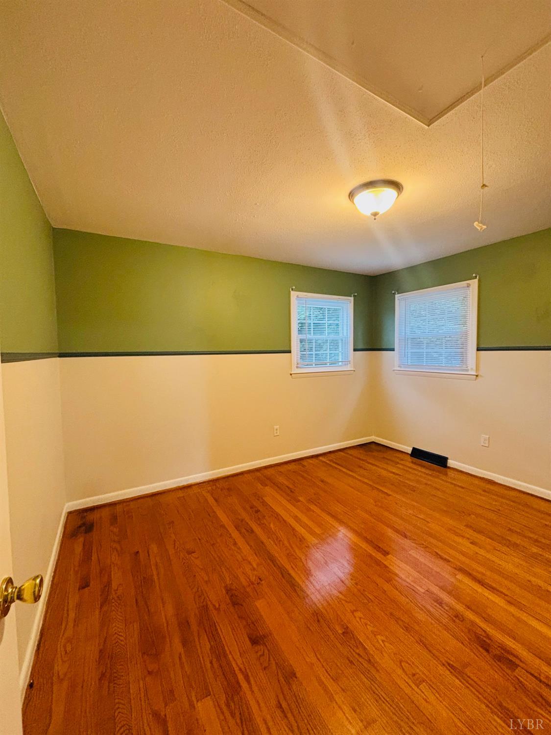 110 Skyline Avenue, Staunton, Virginia image 15