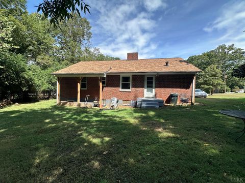 Tiny photo for 230 GROVE Avenue, Lynchburg, VA 24502 (MLS # 362325)