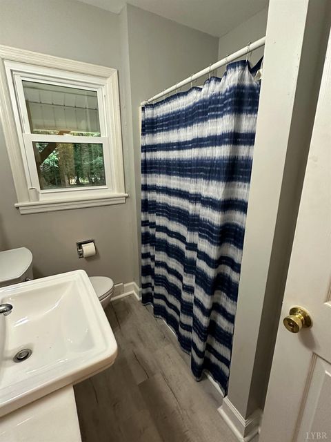 Tiny photo for 230 GROVE Avenue, Lynchburg, VA 24502 (MLS # 362325)