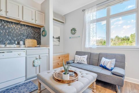 Tiny photo for 1245 Graves Harbor Trl Trl #2200, Huddleston, VA 24104 (MLS # 364185)