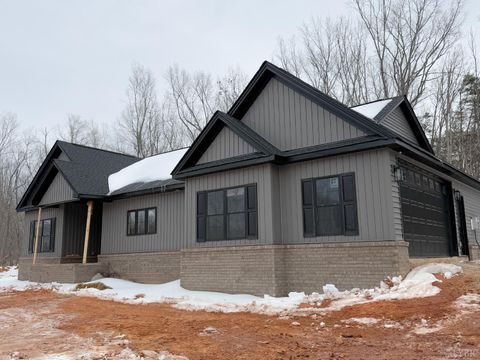 Tiny photo for 2 Acorn Drive, Appomattox, VA 24522 (MLS # 364431)