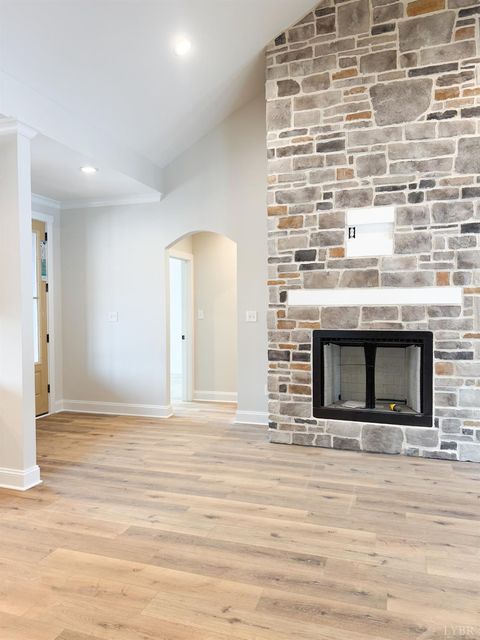 Tiny photo for 2 Acorn Drive, Appomattox, VA 24522 (MLS # 364431)