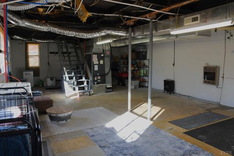 Tiny photo for 818 Oak Street, Bedford, VA 24523 (MLS # 363783)