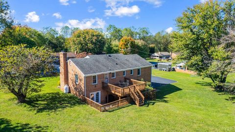 Tiny photo for 1700 Laxton Road, Lynchburg, VA 24502 (MLS # 362541)