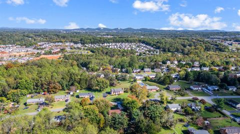 Tiny photo for 1700 Laxton Road, Lynchburg, VA 24502 (MLS # 362541)