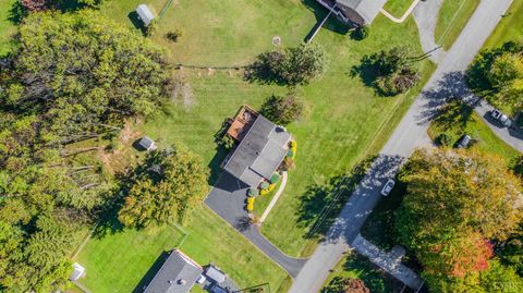 Tiny photo for 1700 Laxton Road, Lynchburg, VA 24502 (MLS # 362541)