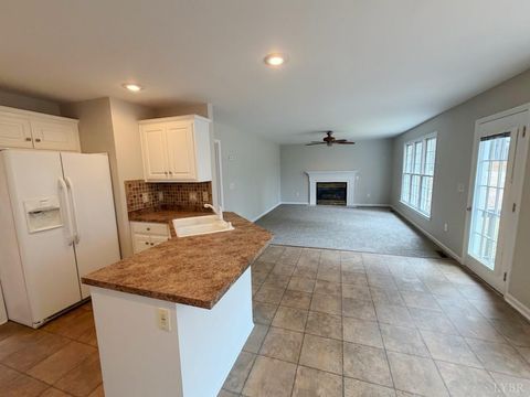 Tiny photo for 4505 Brentwood Drive, South Boston, VA 24592 (MLS # 365134)