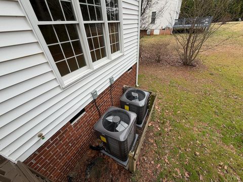 Tiny photo for 4505 Brentwood Drive, South Boston, VA 24592 (MLS # 365134)