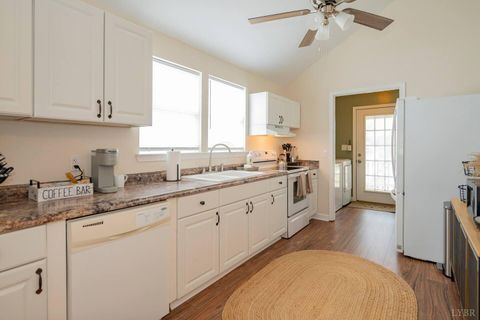 Tiny photo for 609 Pine Drive, Lynchburg, VA 24503 (MLS # 364289)