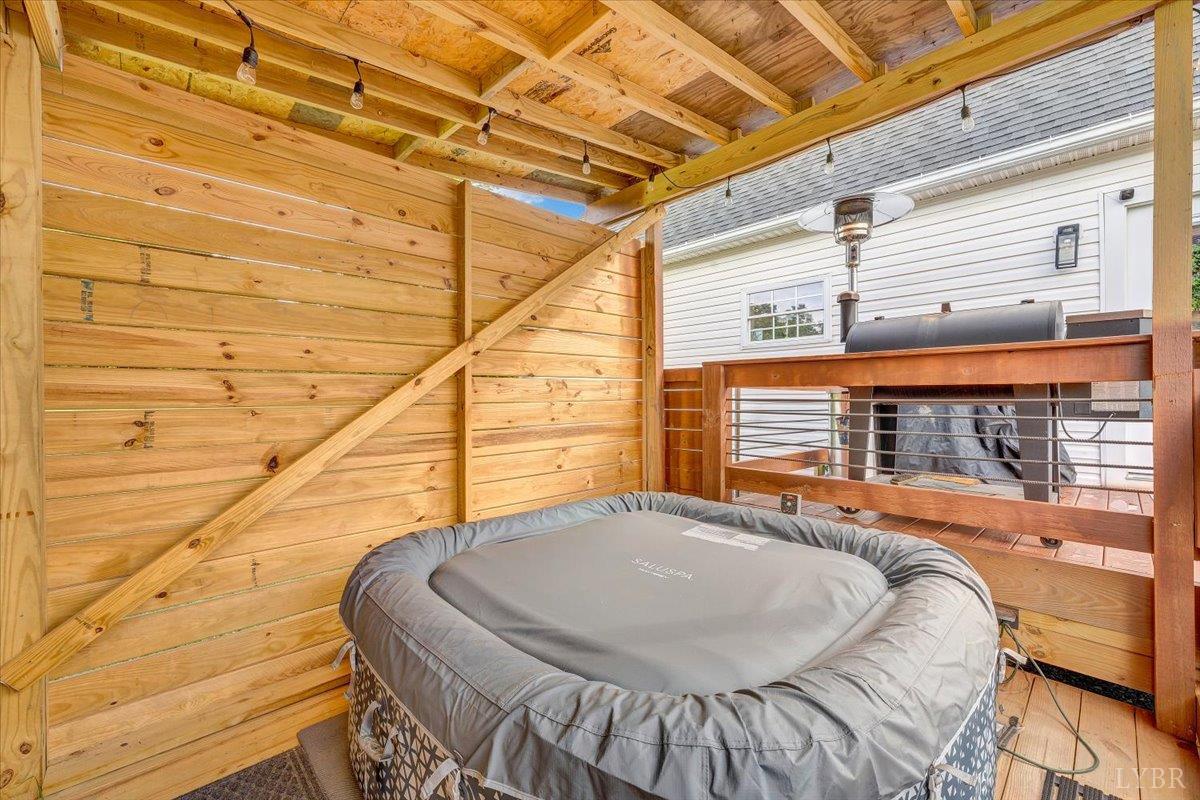 1028 Park Mountain Terrace, Huddleston, Virginia image 35