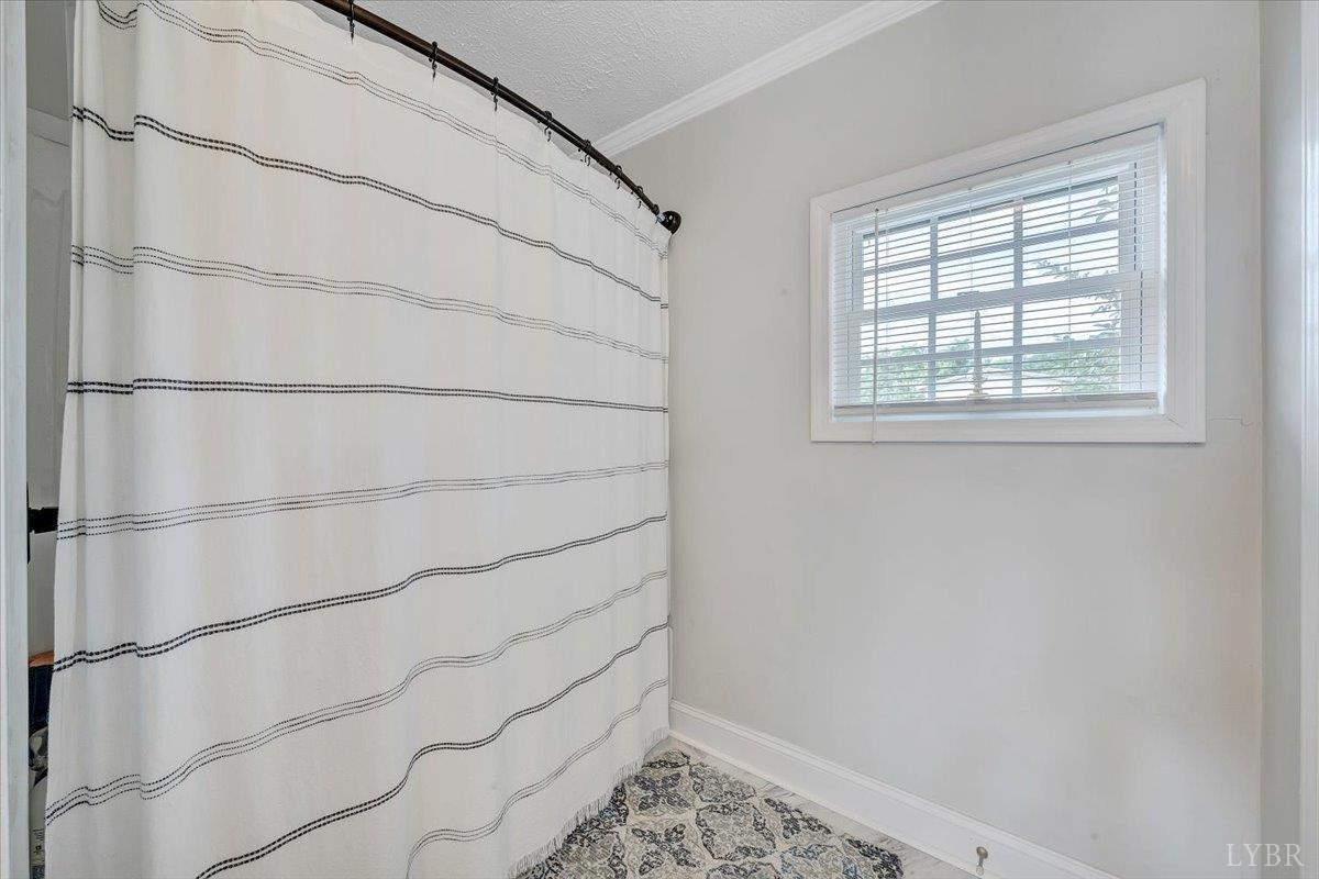 1028 Park Mountain Terrace, Huddleston, Virginia image 24