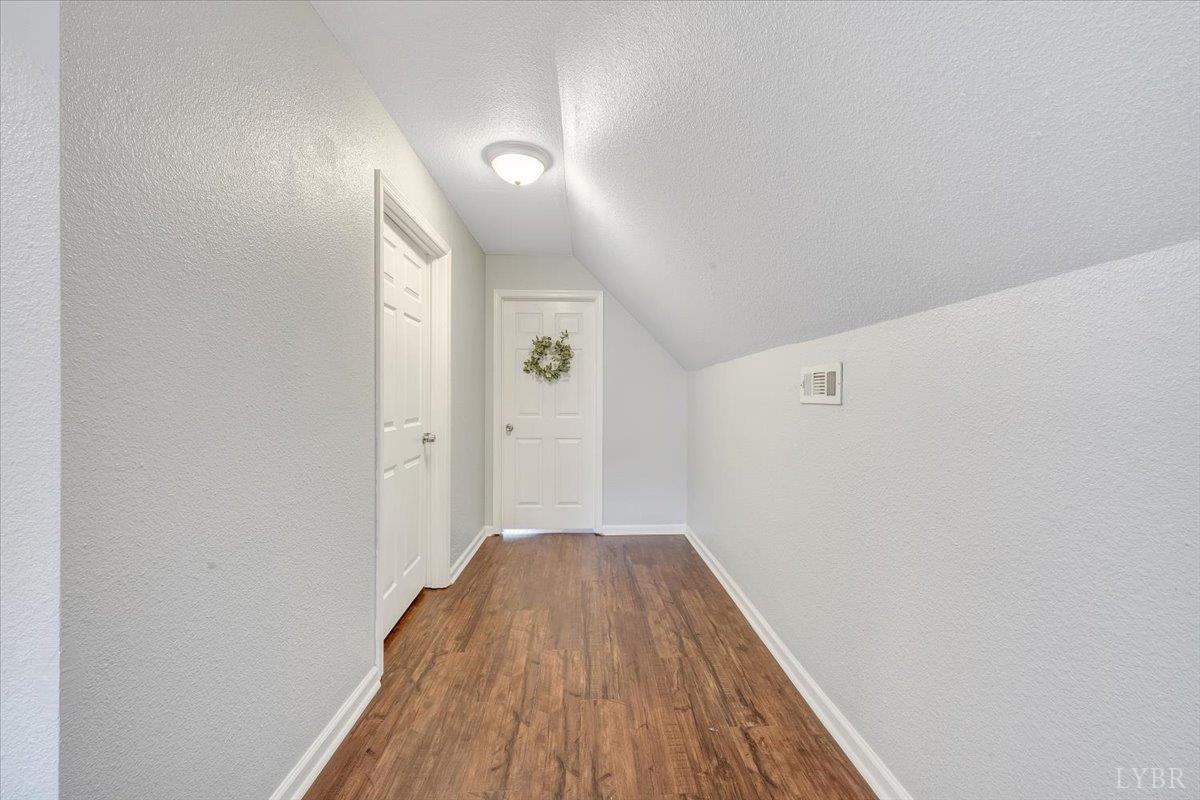 1028 Park Mountain Terrace, Huddleston, Virginia image 31