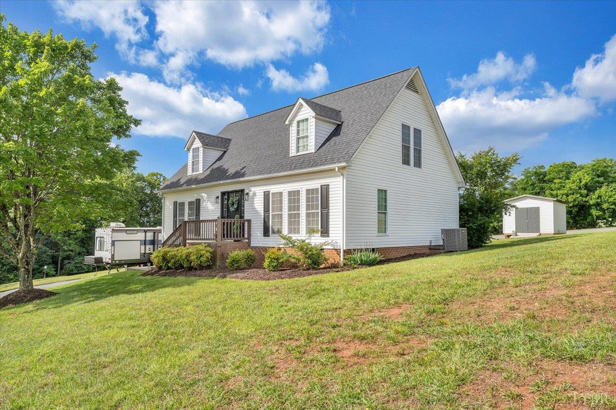 1028 Park Mountain Terrace, Huddleston, Virginia image 47