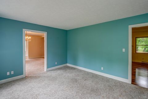 Tiny photo for 308 Robin Drive, Lynchburg, VA 24502 (MLS # 366428)