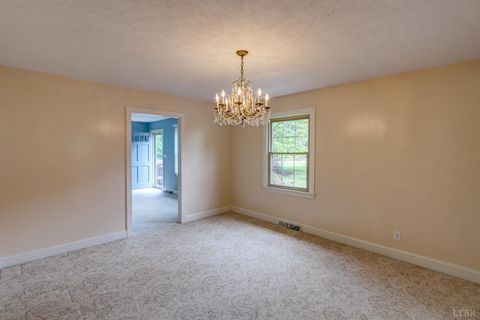Tiny photo for 308 Robin Drive, Lynchburg, VA 24502 (MLS # 366428)