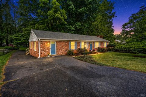 Tiny photo for 308 Robin Drive, Lynchburg, VA 24502 (MLS # 366428)