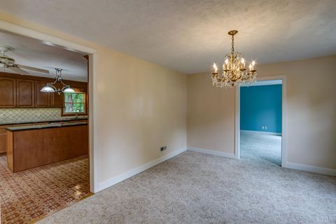 Tiny photo for 308 Robin Drive, Lynchburg, VA 24502 (MLS # 366428)