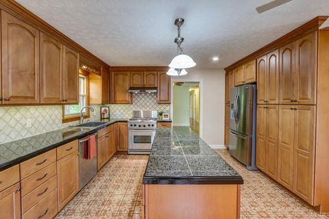 Tiny photo for 308 Robin Drive, Lynchburg, VA 24502 (MLS # 366428)