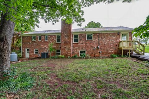 Tiny photo for 308 Robin Drive, Lynchburg, VA 24502 (MLS # 366428)