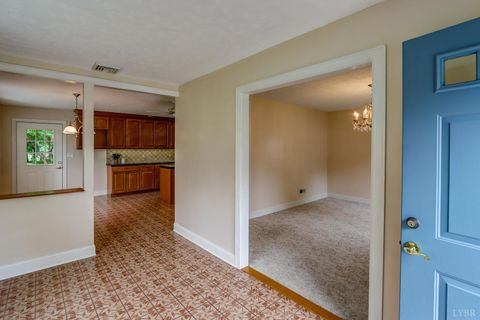 Tiny photo for 308 Robin Drive, Lynchburg, VA 24502 (MLS # 366428)