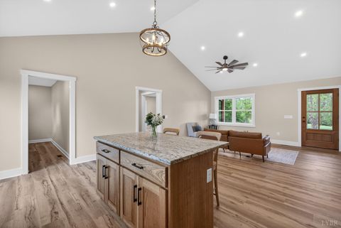 Tiny photo for 126 Dale Dr DR, Madison Heights, VA 24572 (MLS # 366600)
