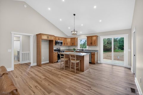 Tiny photo for 126 Dale Dr DR, Madison Heights, VA 24572 (MLS # 366600)