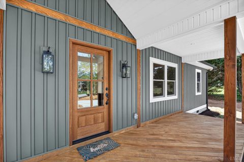 Tiny photo for 126 Dale Dr DR, Madison Heights, VA 24572 (MLS # 366600)