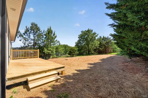 Tiny photo for 126 Dale Dr DR, Madison Heights, VA 24572 (MLS # 366600)