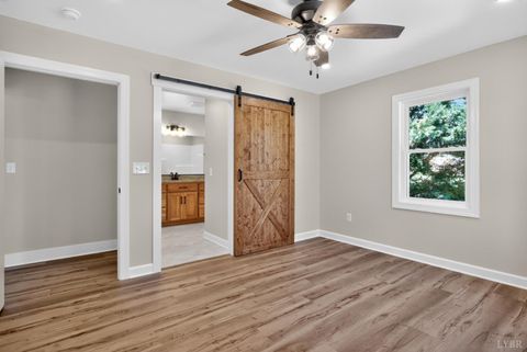 Tiny photo for 126 Dale Dr DR, Madison Heights, VA 24572 (MLS # 366600)