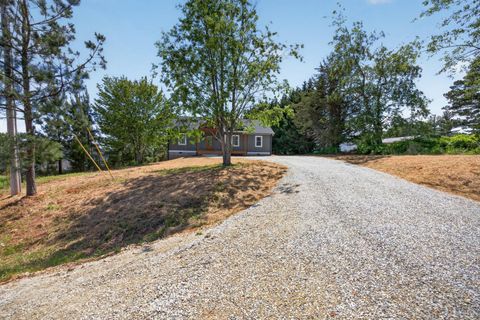Tiny photo for 126 Dale Dr DR, Madison Heights, VA 24572 (MLS # 366600)
