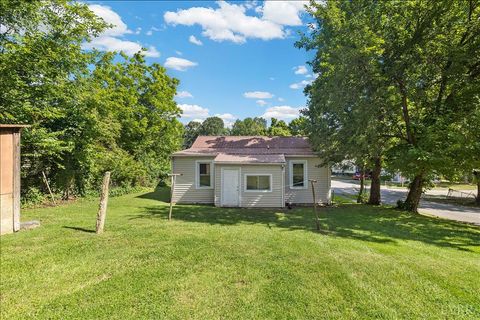 Tiny photo for 33 Garland St, Danville, VA 24541 (MLS # 363902)