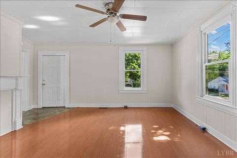 Tiny photo for 33 Garland St, Danville, VA 24541 (MLS # 363902)