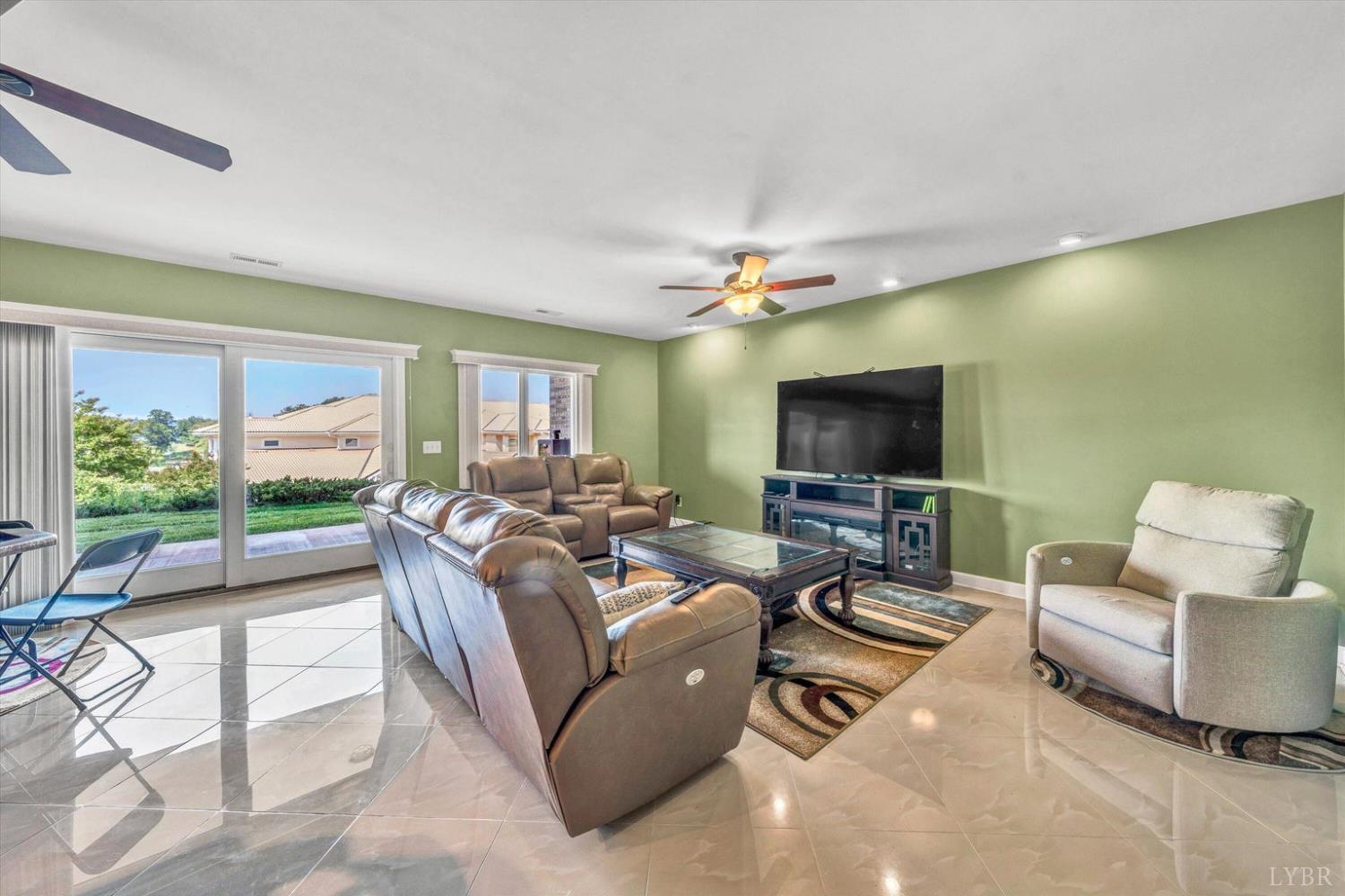 1066 Siesta Key Court, Moneta, Virginia image 25