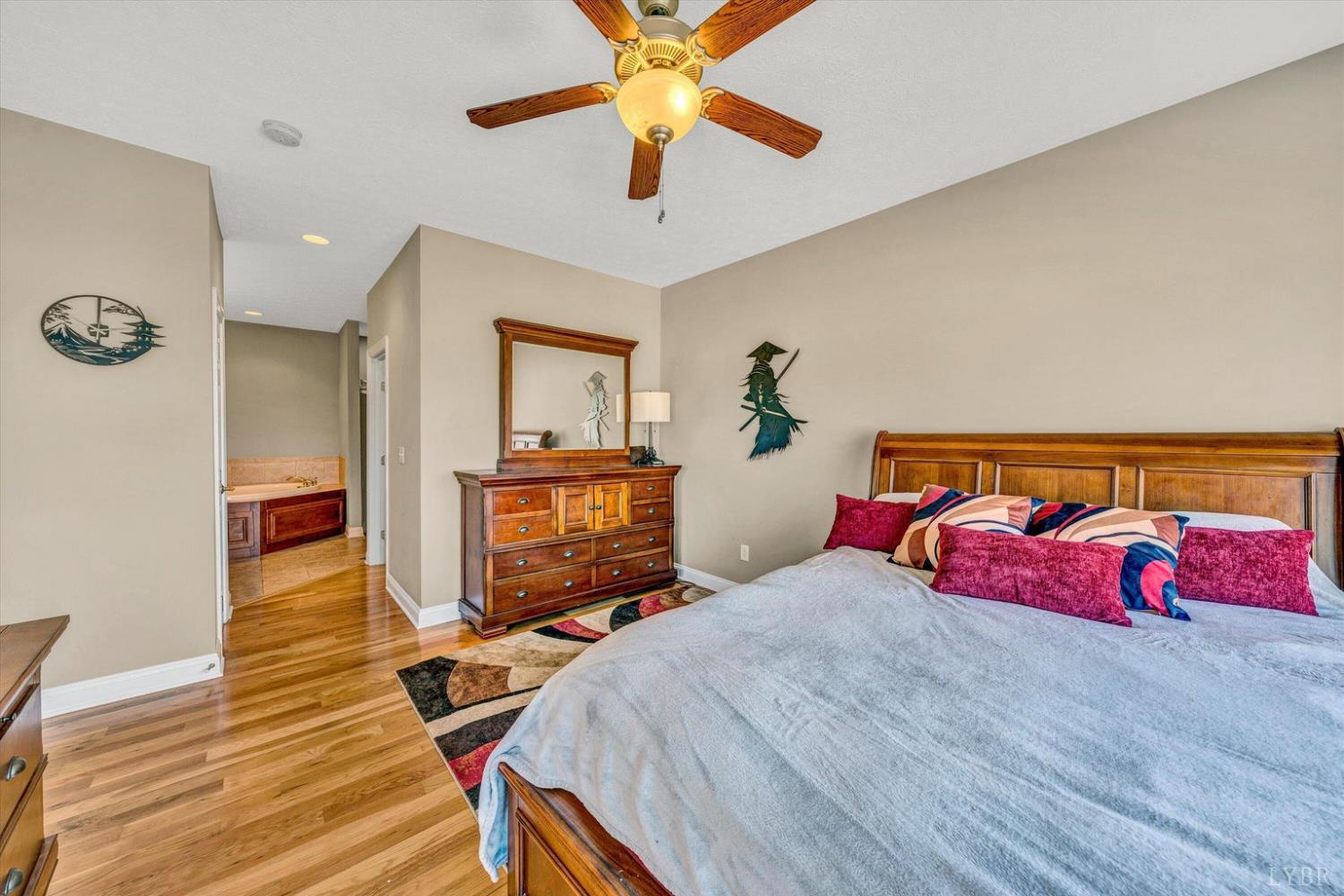 1066 Siesta Key Court, Moneta, Virginia image 15