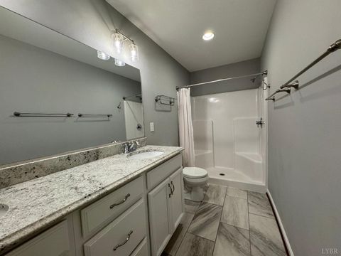 Tiny photo for 510 Oakleigh Avenue, Appomattox, VA 24522 (MLS # 364512)